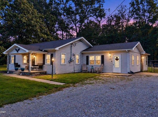978 Raymond Rd, Shepherdsville, KY 40165