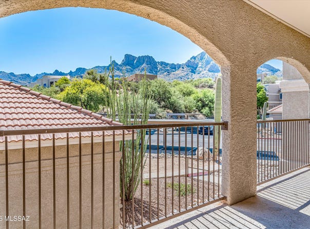 1500 E Pusch Wilderness Drive, Oro Valley, AZ 85737