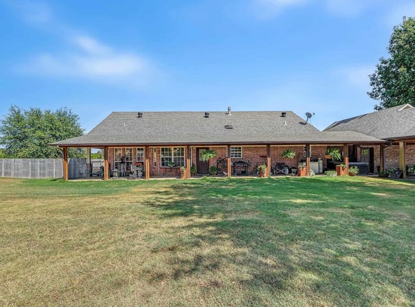 430 Corbell Loop Road, Lockesburg, AR 71846
