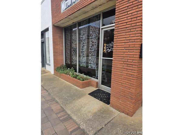 16 E 10TH ST, Roanoke Rapids, NC 27870