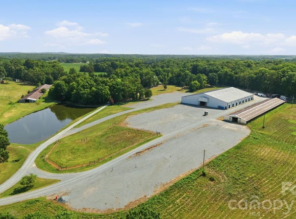 1916 Mcintyre Road, Wingate, NC 28174