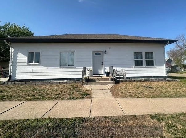 312 Suez St, Cairo, NE 68824