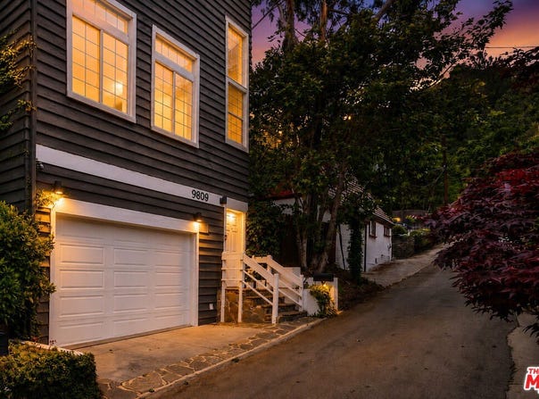 9809 Easton Dr, Beverly Hills, CA 90210