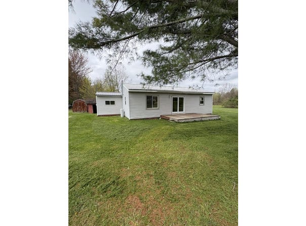 7451 Decker Road, Orleans, MI 48865