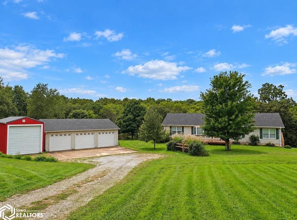 2783 Hwy 27, Argyle, IA 52619