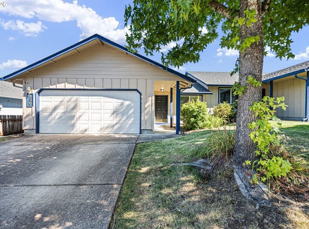 850 E BENJAMIN Ave, CottageGrove, OR 97424