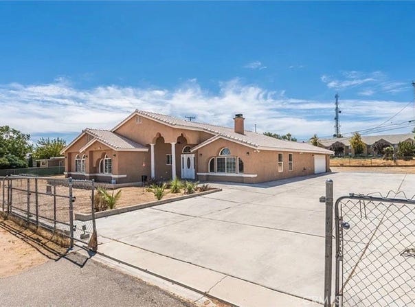 15921 Pine St., Hesperia, CA 92345