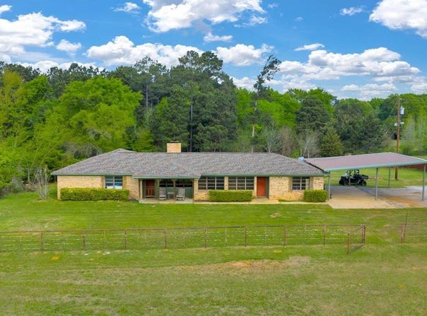 1519 E Main Street, Henderson, TX 75652