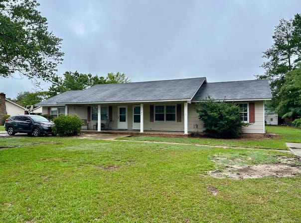 147 Center St, Cheraw, SC 29520