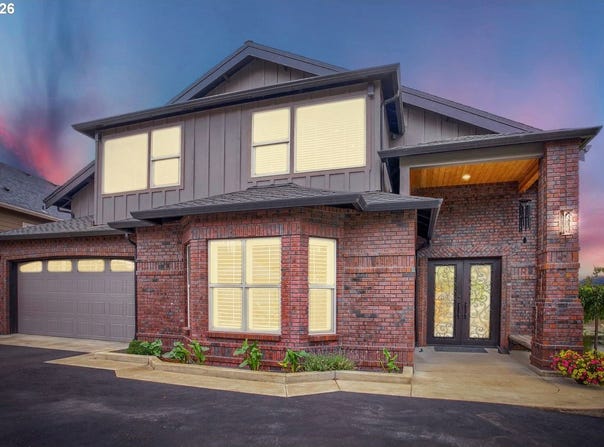 383 W CLACKAMAS Blvd, Gladstone, OR 97027
