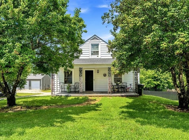 229 Wagoner St, Sparta, TN 38583