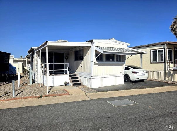 1174 E Main St., El Cajon, CA 92021
