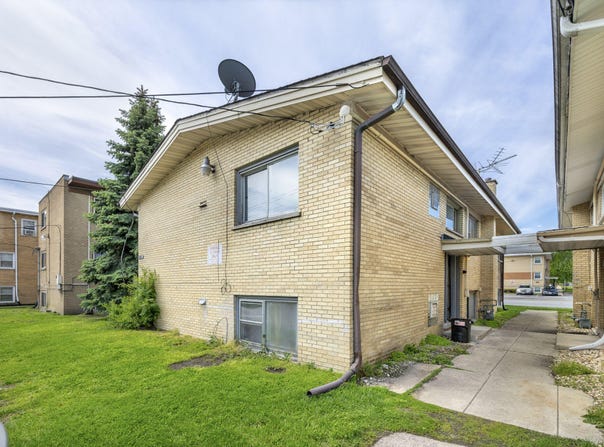 18425 Torrence Avenue, Lansing, IL 60438