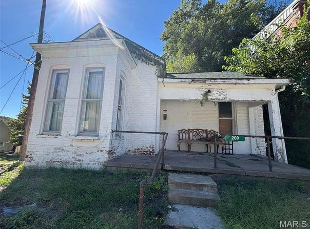 209 S 7th Street, Hannibal, MO 63401