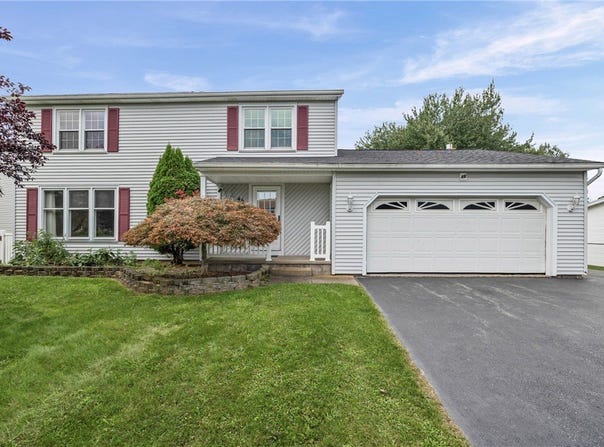 46 Olde Harbour, Rochester, NY 14612