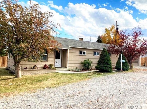 129 Monroe Street, Salmon, ID 83467