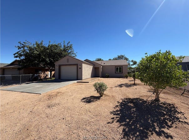 3182 E Ames Avenue, Kingman, AZ 86409