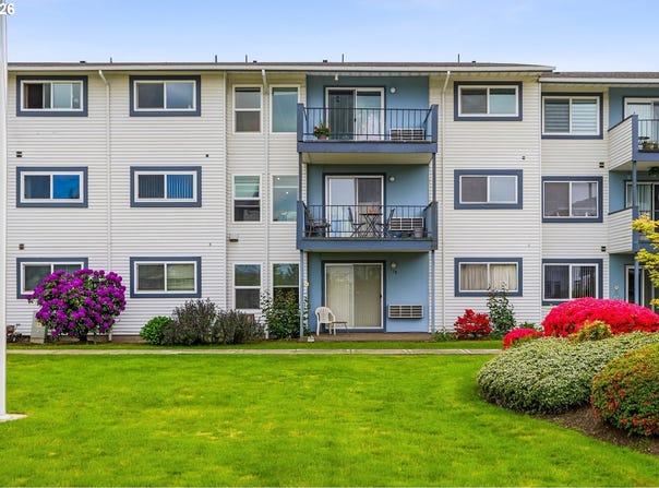 950 EVERGREEN Rd, Woodburn, OR 97071