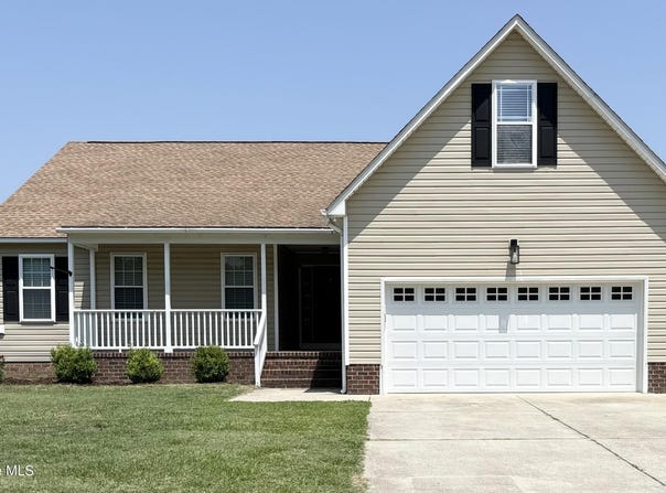 6660 Gabriels Way, Lucama, NC 27851