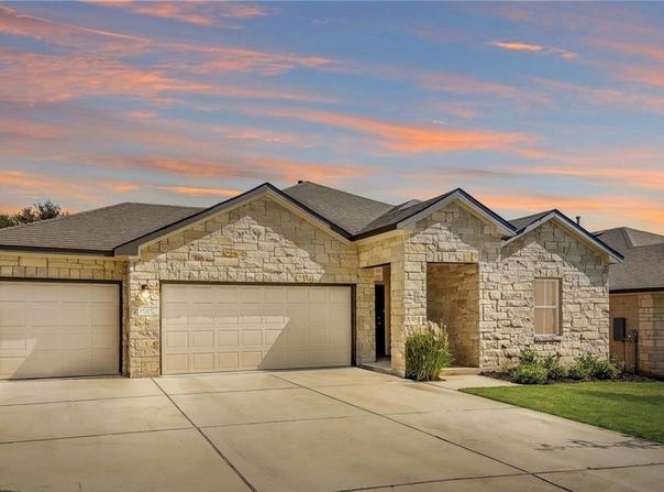 2228 River Place Ln, Georgetown, TX 78628