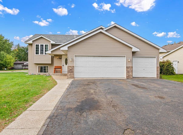 1601 Maple Avenue, Buffalo, MN 55313