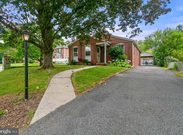 303 INSKEEP Avenue, GLENOLDEN, PA 19036