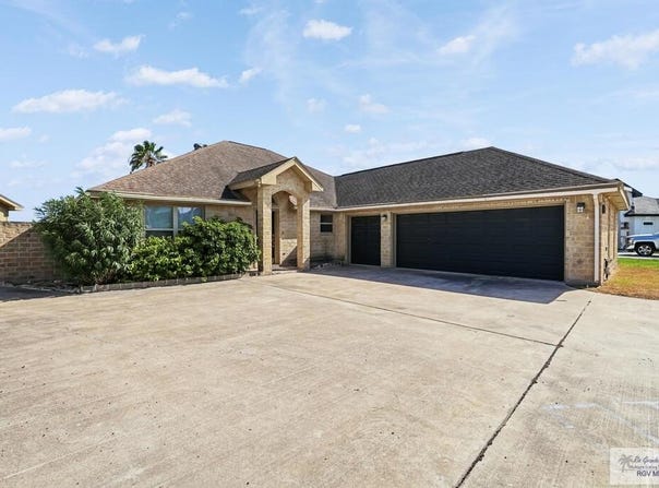 380 MENARD DR., SAN BENITO, TX 78586