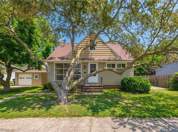 85 E 205th Street, Euclid, OH 44123