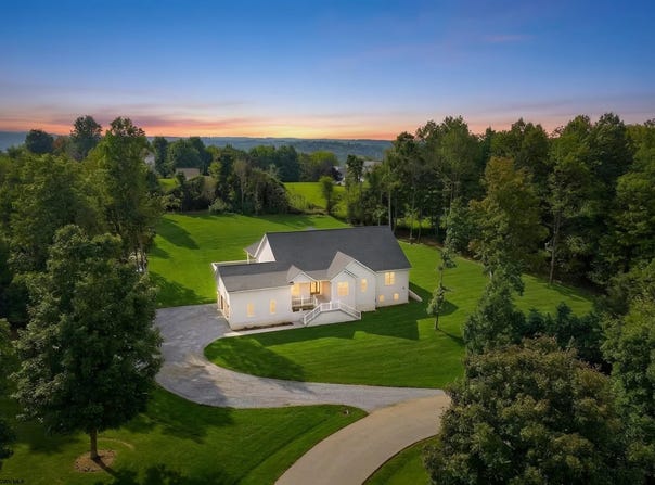206 Jade Drive, Morgantown, WV 26508