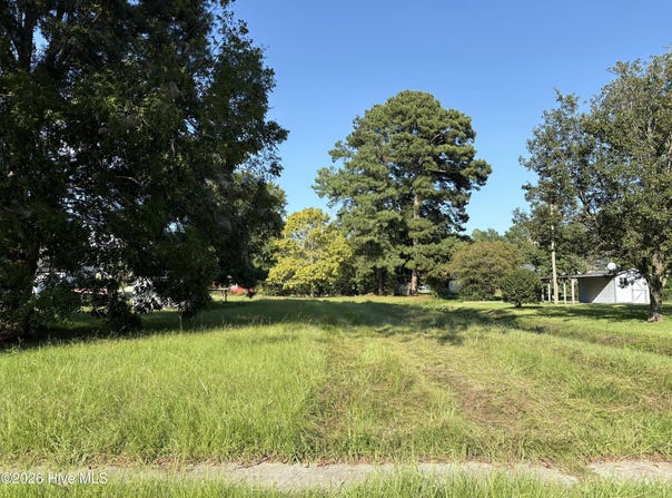 E Broad Street, Elizabeth City, NC 27909