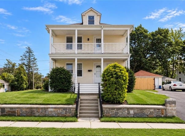 92 Chestnut Avenue, Cranston, RI 02910