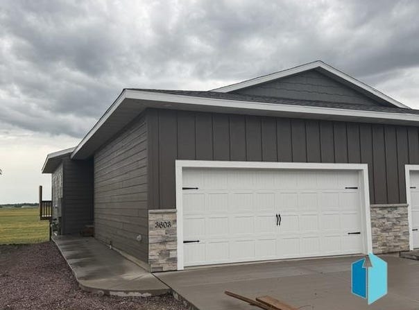 3603 S Heather Ave, Sioux Falls, SD 57106
