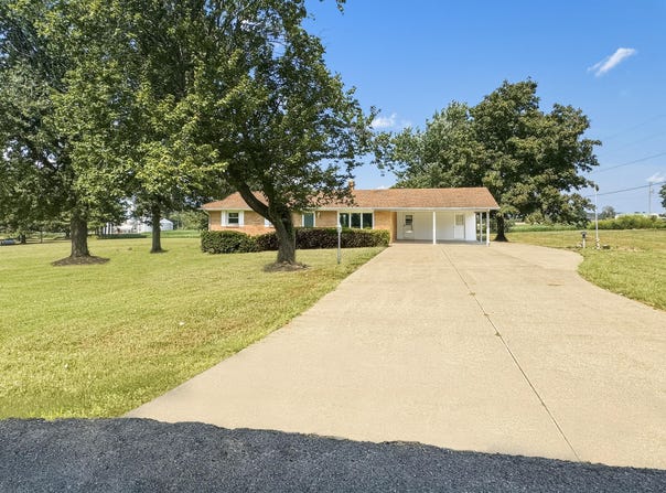 87 Meadow Lane, Princeton, KY 42445