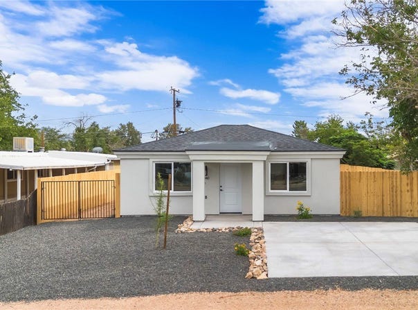 2840 E Ames Avenue, Kingman, AZ 86409