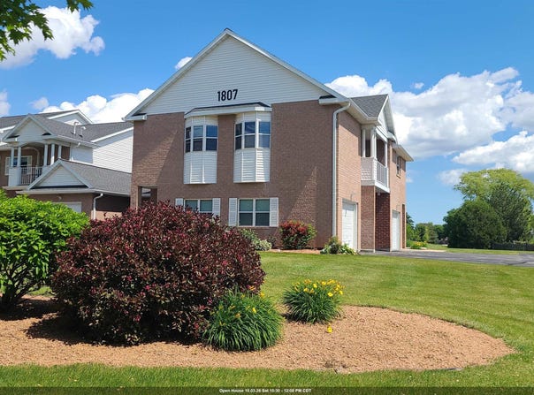 1807 RIDGEWAY Drive, DE PERE, WI 54115-4123