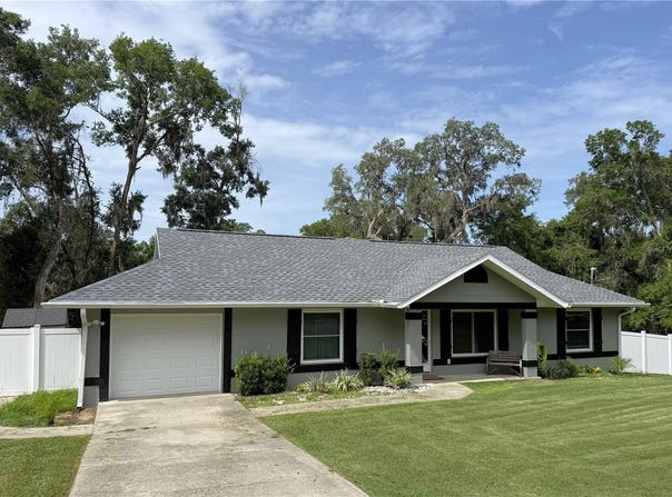 10 EMERALD Trail, OCALA, FL 34472