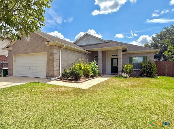 106 Heritage Oak Court, Victoria, TX 77901