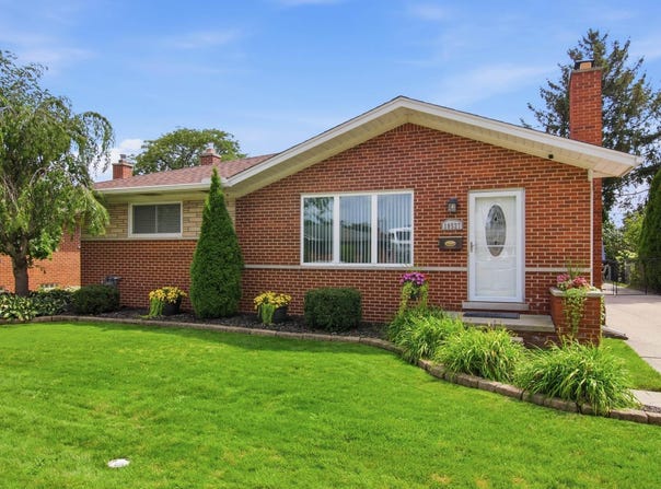 28527 Adler Drive, Warren, MI 48088