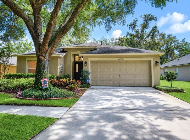 6209 GANNETDALE Drive, LITHIA, FL 33547