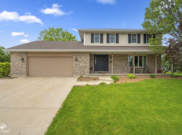 802 Andrea Drive, Manhattan, IL 60442