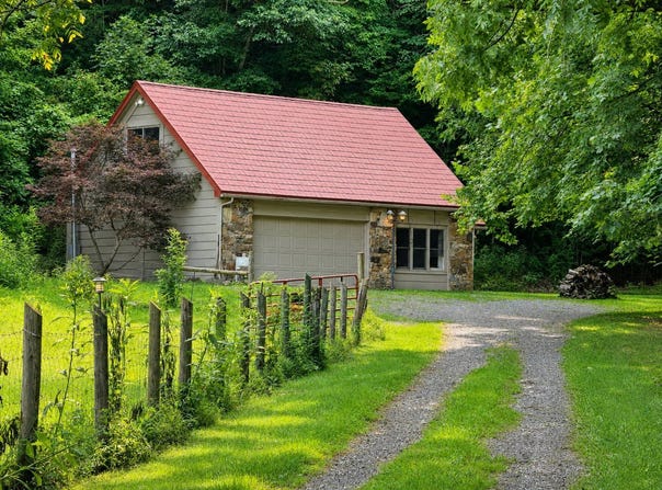 Two Brothers Rd., Lindside, WV 24951