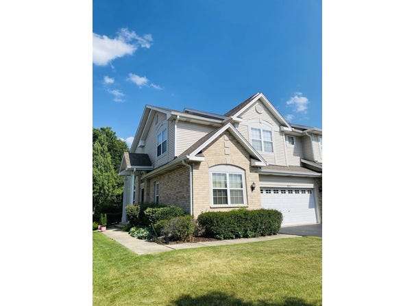 9241 Waterfall Glen Boulevard, Darien, IL 60561