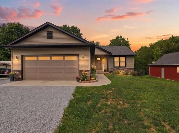 148 Jonathon Drive, Howard, OH 43028