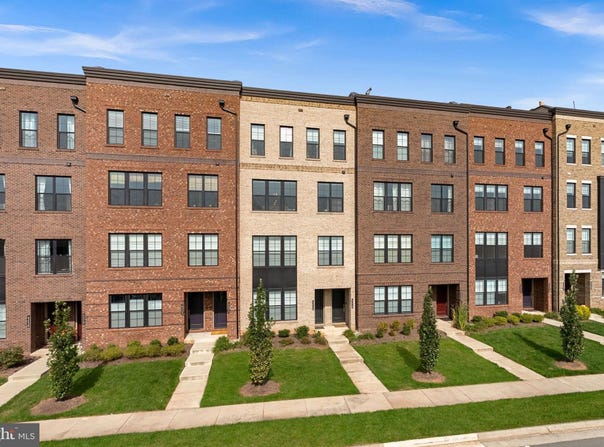 43548 CENTERGATE Drive, ASHBURN, VA 20148