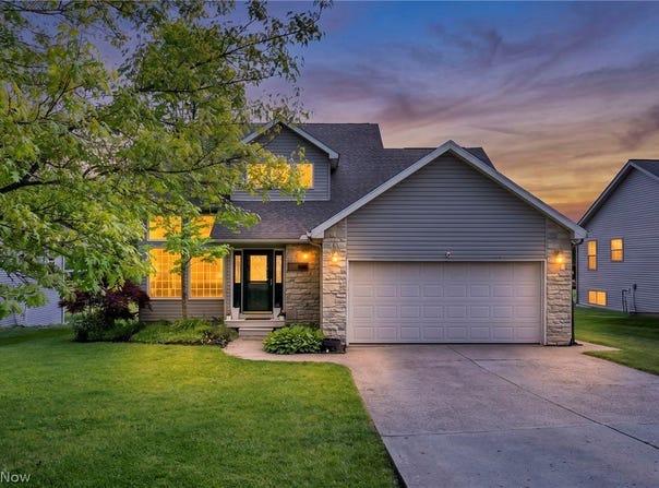 850 Fairway Drive, Howard, OH 43028