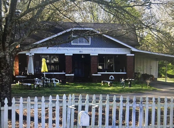 1005 Elm St, Camden, AR 71701