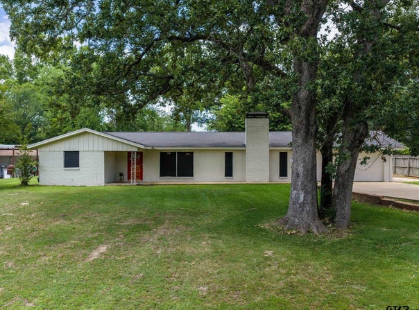423 Hardee Dr, Chandler, TX 75758