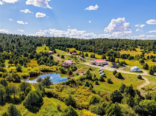 157 Pacheco Road, Llano, NM 87543