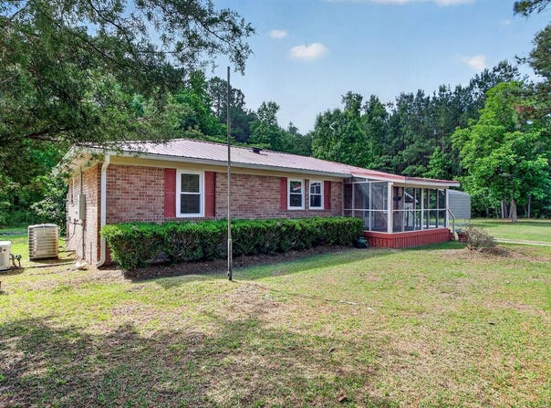 1105 County Line Road, Cross, SC 29436