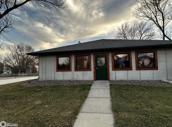 310 Central Avenue E, Clarion, IA 50525